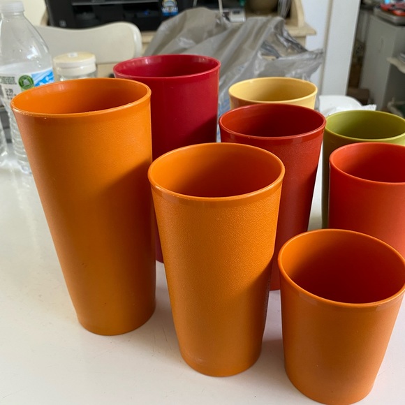 9 Tupperware Autumn Harvest Tumblers - Picture 3 of 9